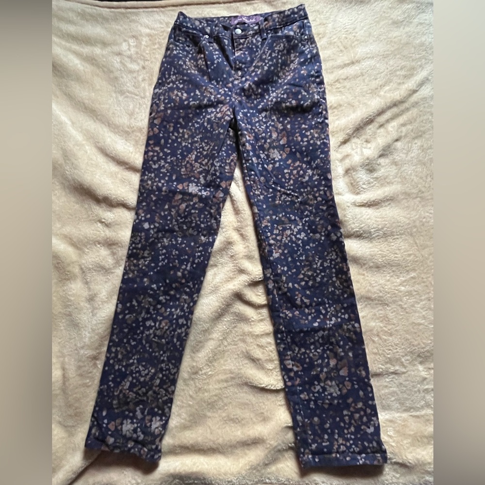 Decorated Women’s Jeans